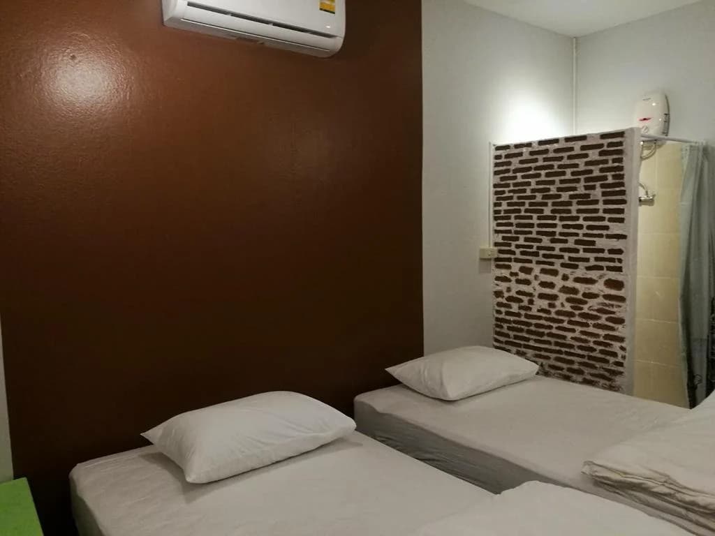 Baan Na Hostel - photo 4