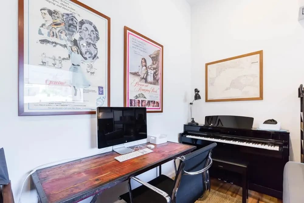 MURRAY, 1BDR Fitzroy Apartment - photo 2