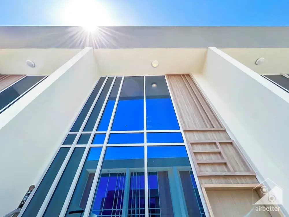 Luxury 1-br Villa in Rukan: Dubai Skyline Views! - photo 31
