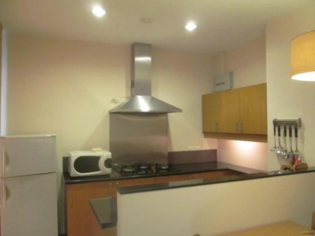 HBT Court 1 Bedroom Apartment - photo 3