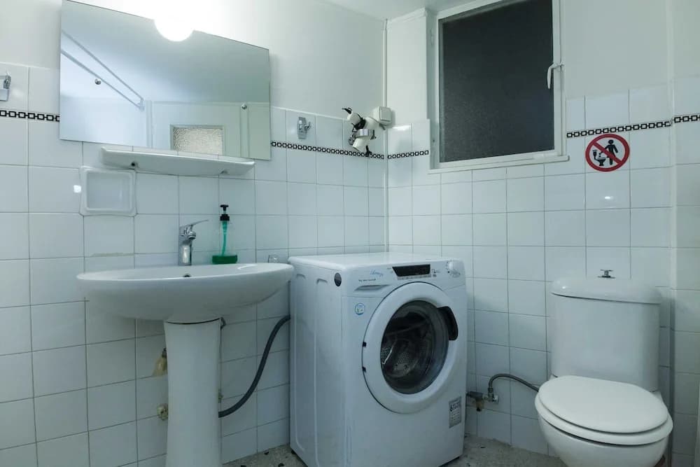Koukaki Vintage Look 2BR Apt w Balcony - photo 9