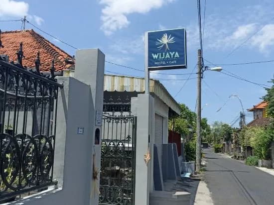 Wijaya Hostel - photo 1