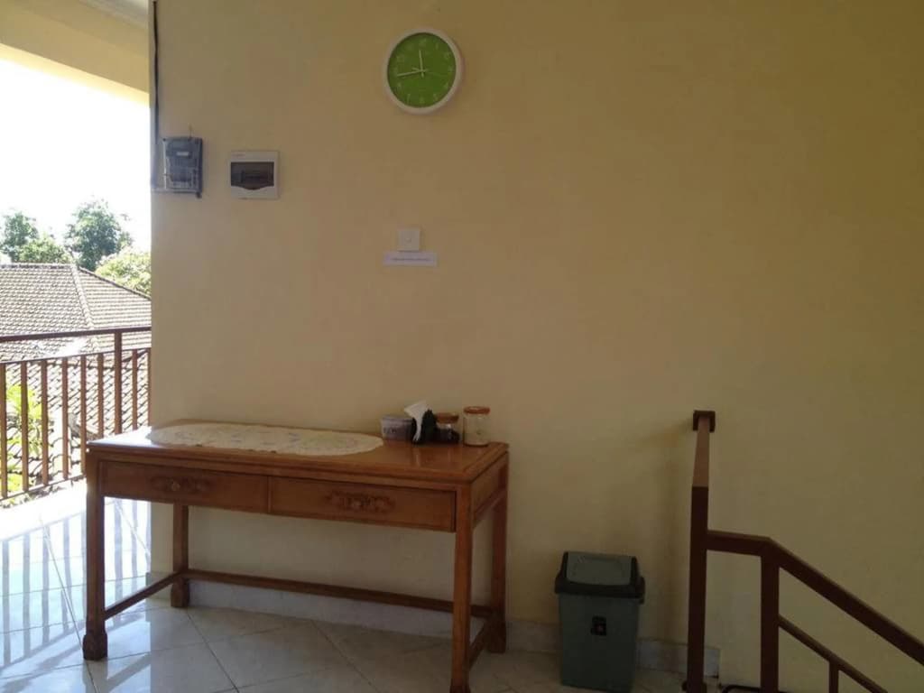 Sari Buana Bed & Breakfast - photo 7