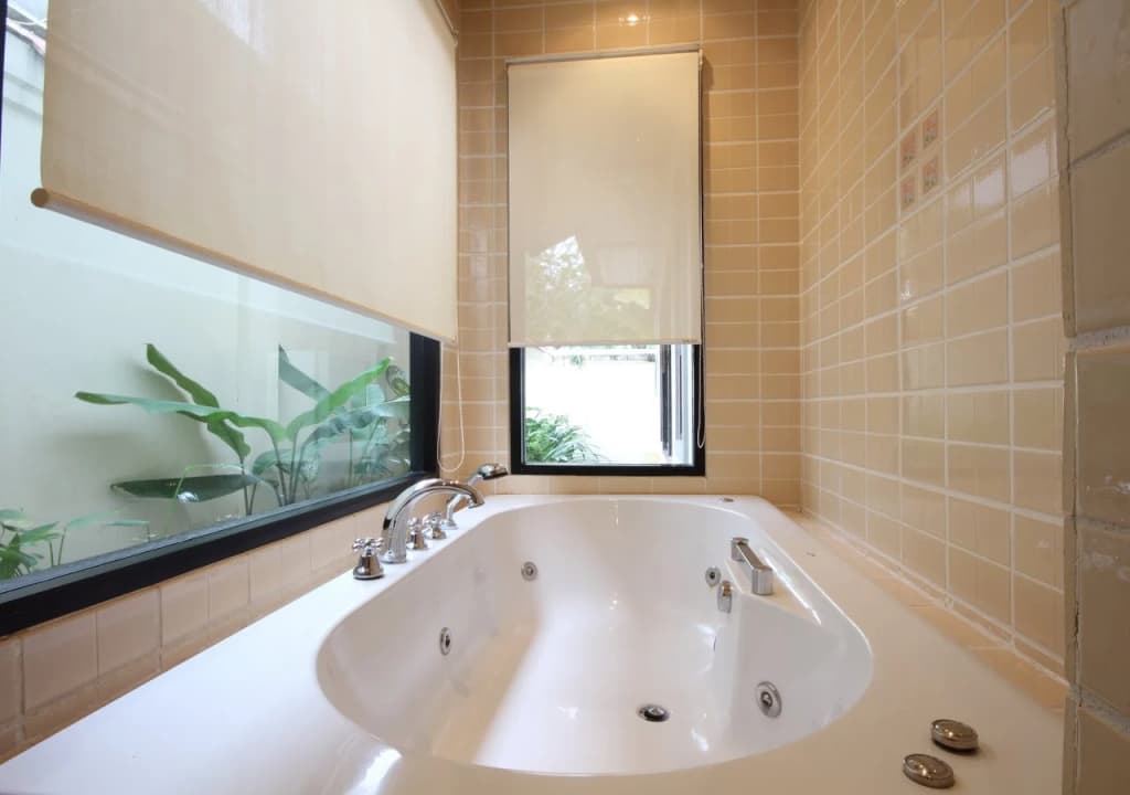 Pao Jin Poon Beach Front Villa - photo 12