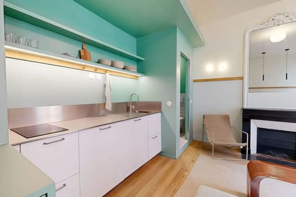 Joivy Charming 2-bed Flat w/ Shared Spaces - photo 15