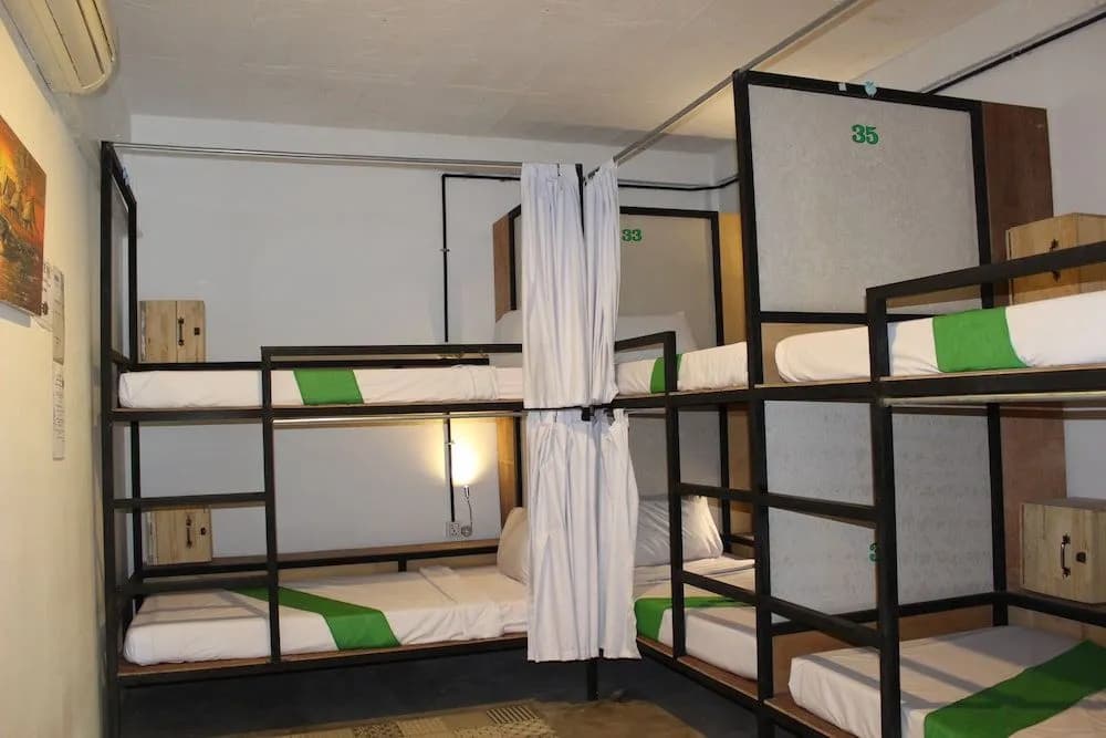 Route 66 Hostel - photo 4