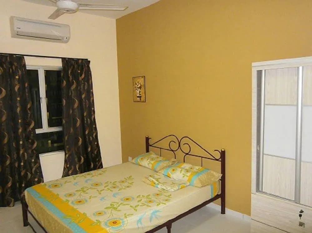 One World Homestay - main photo