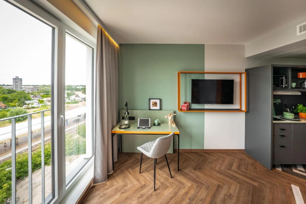 LOGINN Hotel Berlin Airport - photo 22