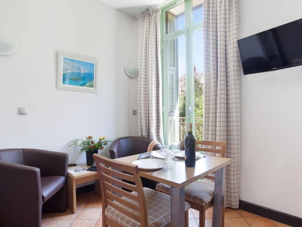 Apartment in Nice Near the Promenade des Anglais - photo 4