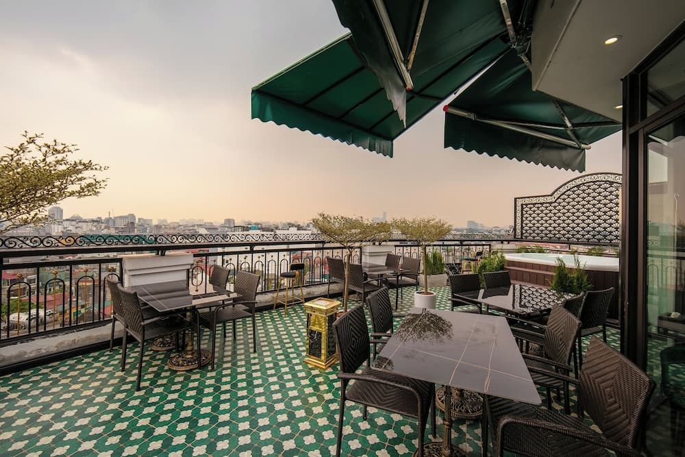 Hanoi Plaza Suite Hotel & Spa - photo 26