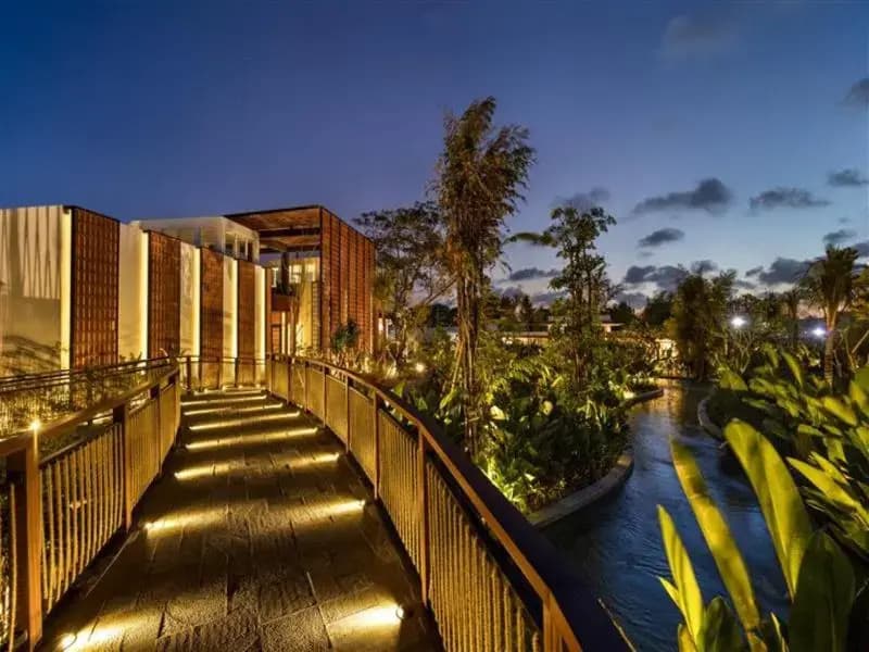 Sumitra Luxury Villas & Resort by Pramana - photo 40