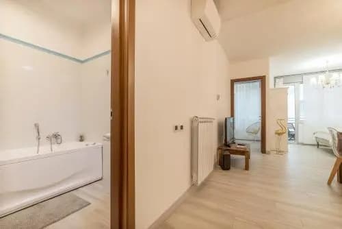 Vatican Luxury 2bd 2ba Apartment - photo 7