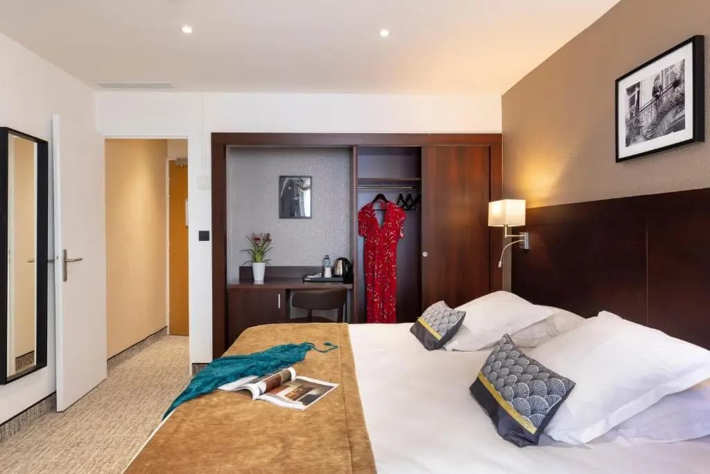 Hôtel Locarno Nice - photo 35