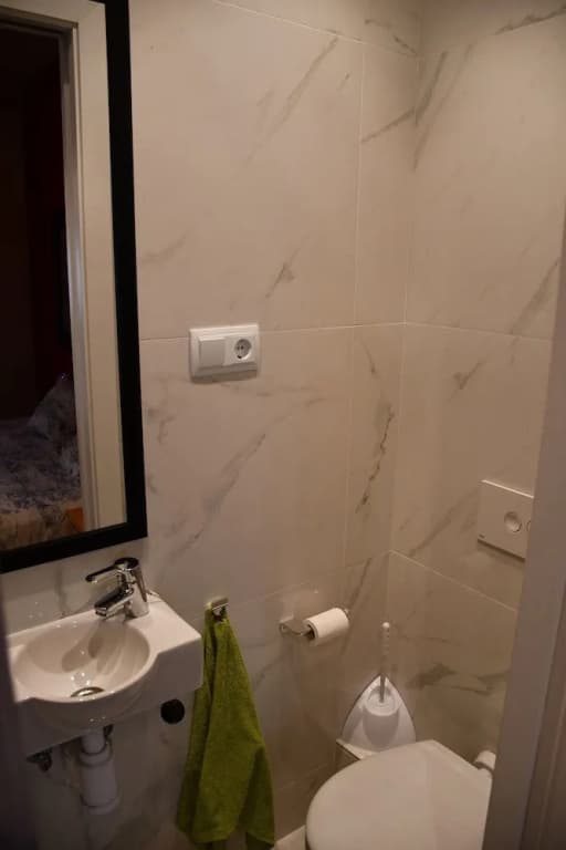 Three Bedroom Apartment in Sants - photo 2