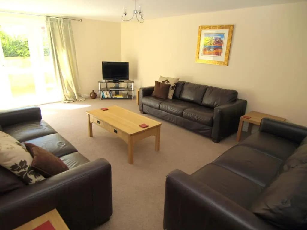 Brunswick Apartments - photo 3