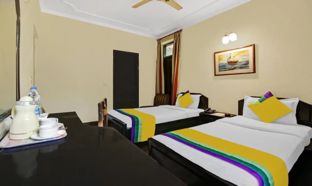 Itsy Hotels Arien International - photo 10