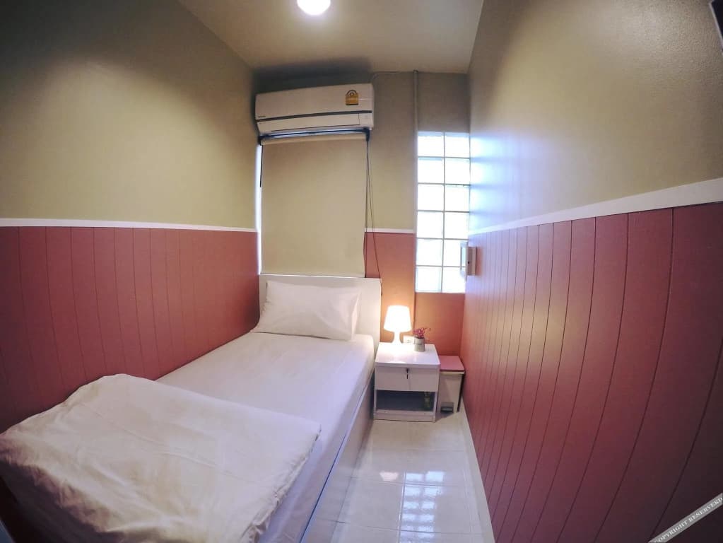 Why Not Hostel and Kitchen - photo 31