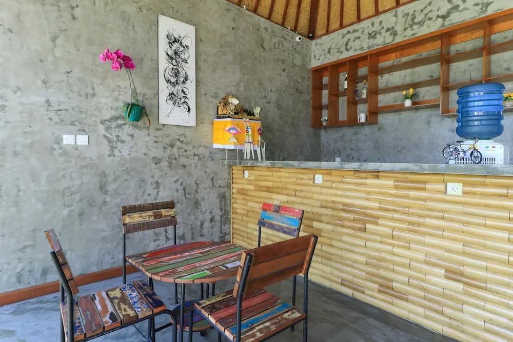 D Anyar Stay and Surf - photo 15