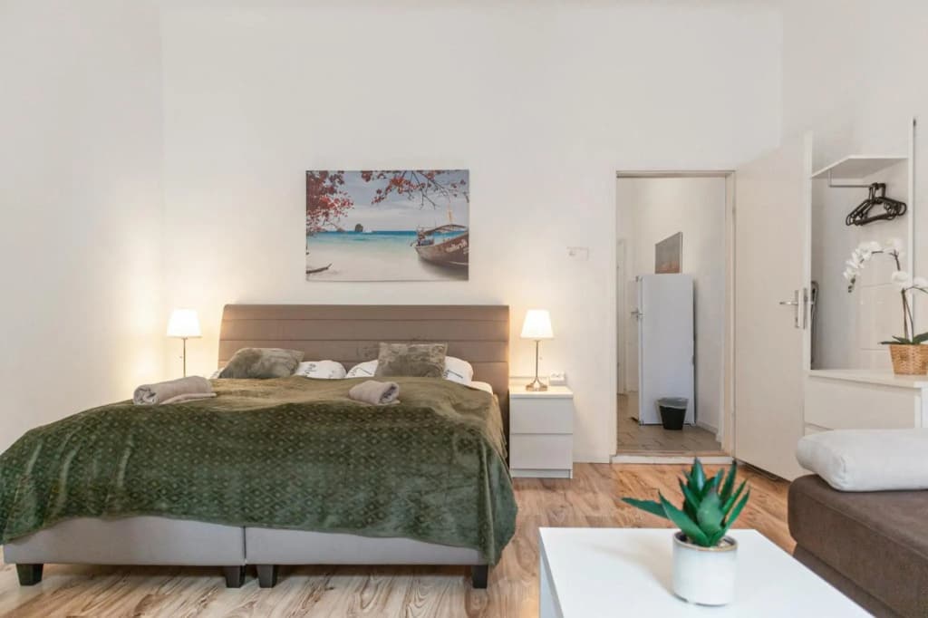 Comfortable 2BR Apt Near Schloss Schönbrunn - photo 18
