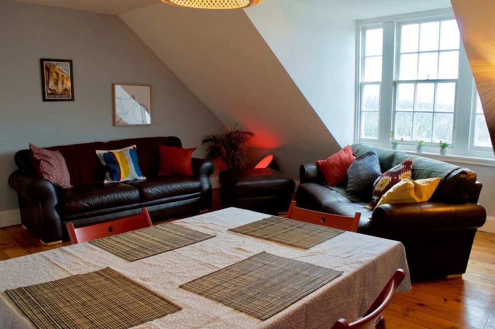 Leith Home - Sleeps 6 - photo 4