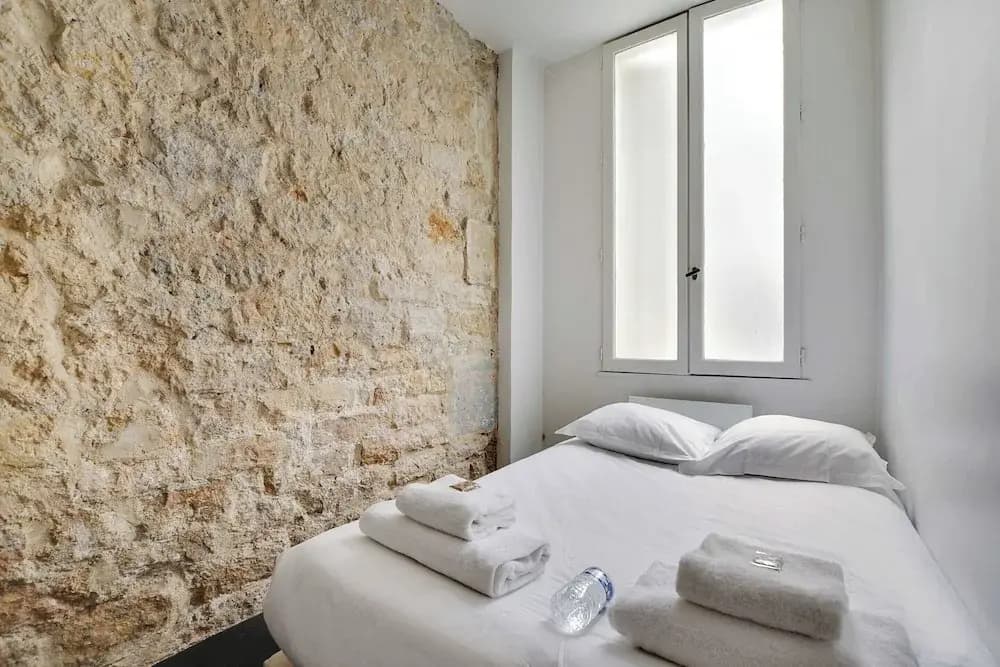 Authentic Studio - 2P - Canal St Martin - photo 1