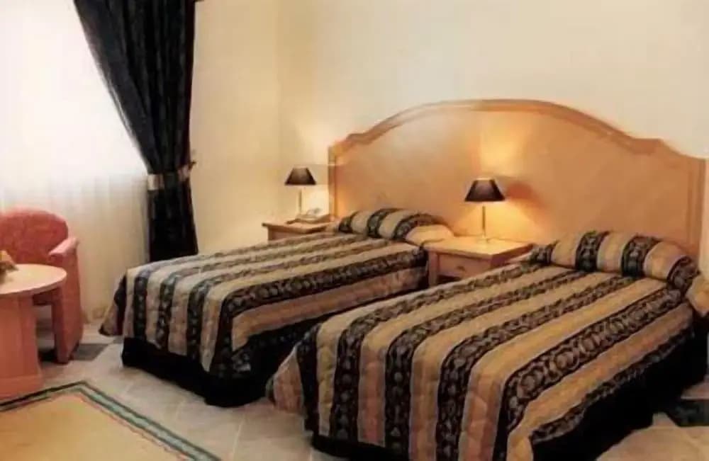 Safeer Hotel Suites - photo 24