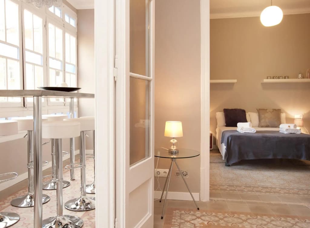 SOFIA 2 · Sofia's Gallery · Charming apartment in a real Barcelona surrounding - main photo