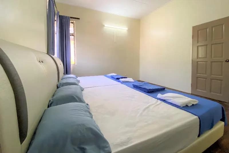 Oyo 90199 Homely&cozy House - photo 2