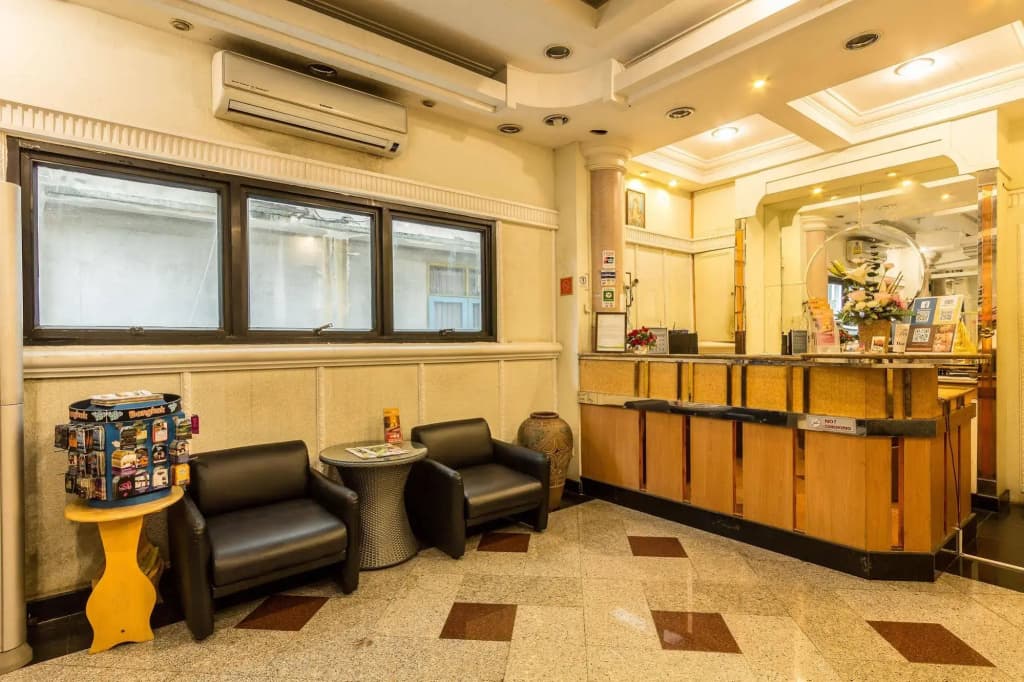 Sam's Lodge Hotel - photo 1