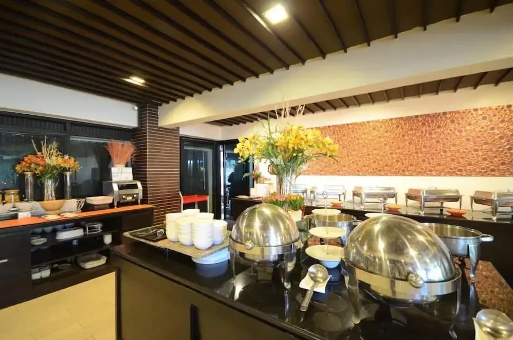 Chaba Inn Srinakarin - photo 17
