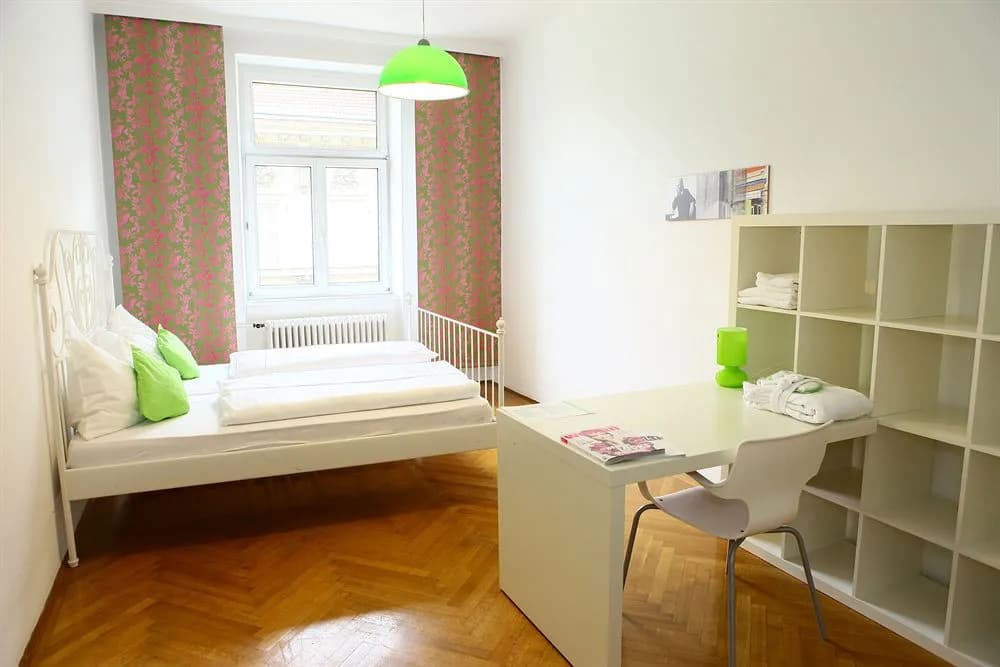 Hostel  Guesthouse Kaiser 23 - photo 5