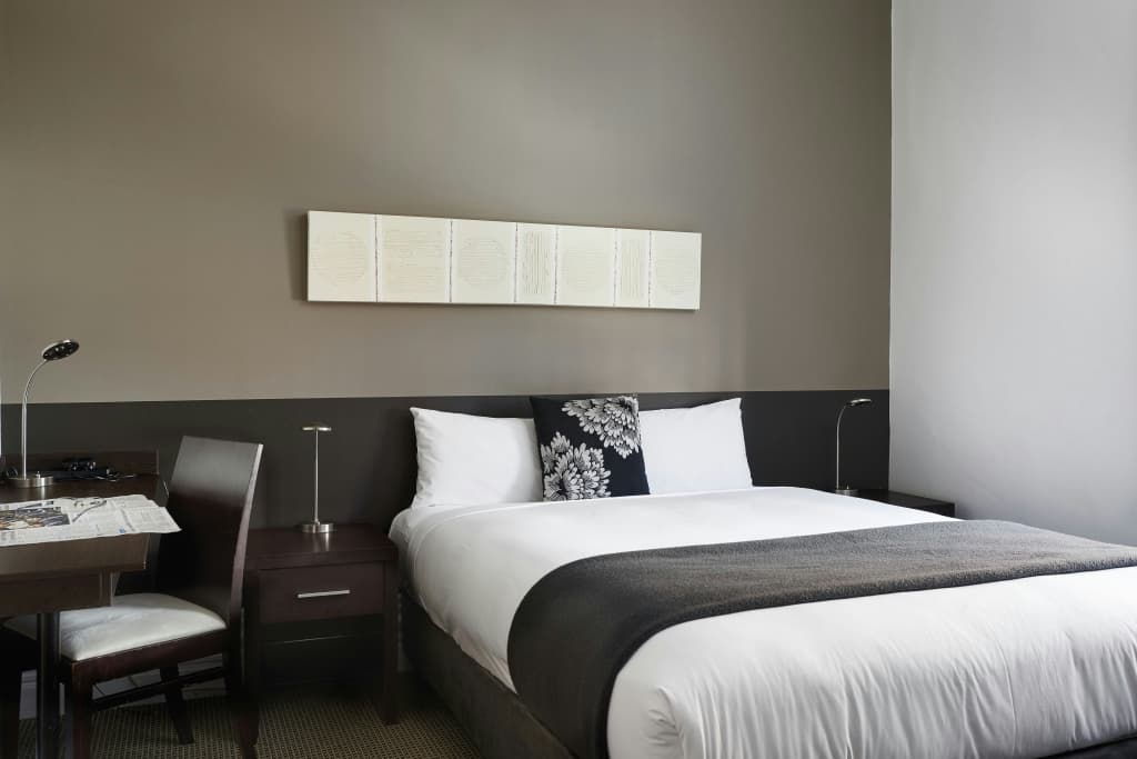 Vulcan Hotel Sydney - photo 26