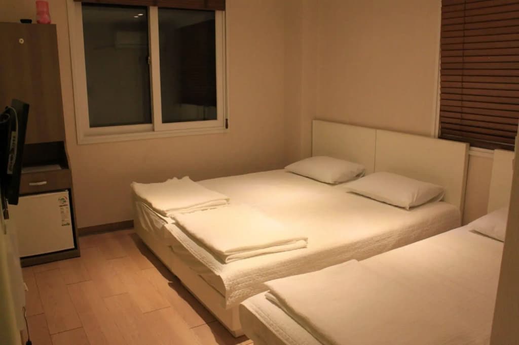 Moon Sun Guesthouse - photo 6