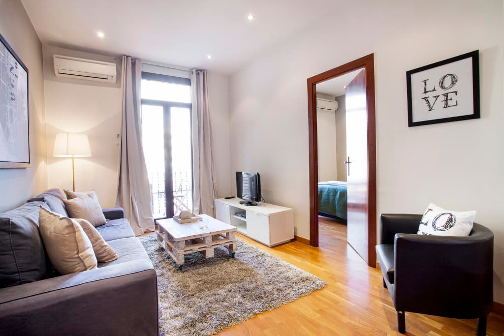 Viladomat Eixample Apartment - photo 15
