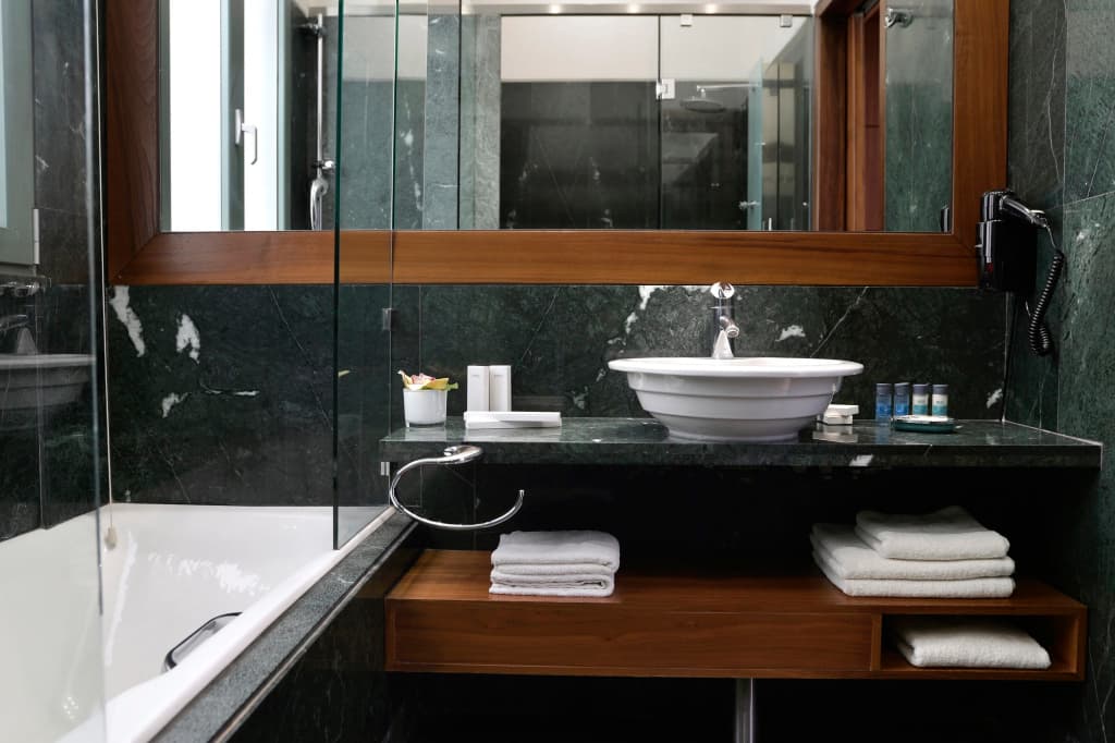 Athenaeum Eridanus Luxury Hotel - photo 8
