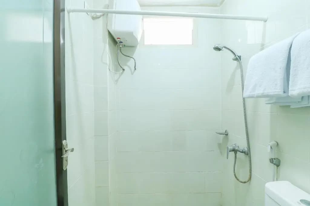 OYO 2580 Hotel Puri Royan - photo 9
