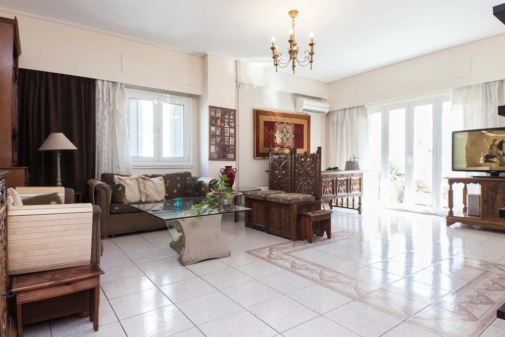 Classical Beauty 3Bd Apt in Nea Filothei - photo 2