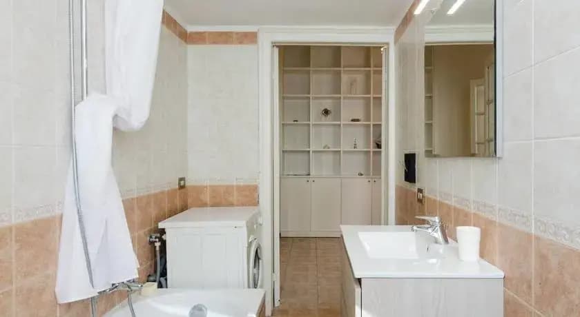 Monti V. House - photo 6