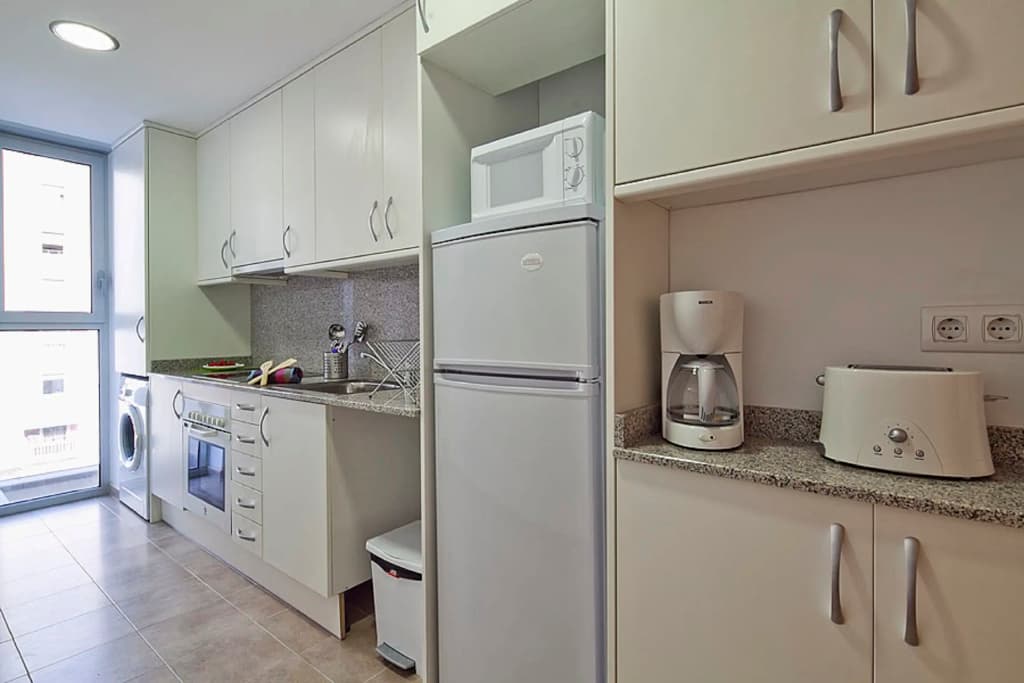 Charmsuites Paralel Apartments - photo 18