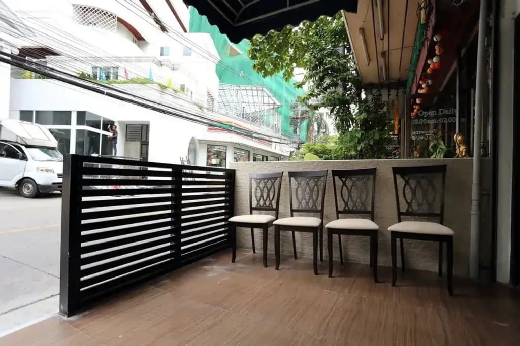 Sukhumvit 20 Guest House - photo 13