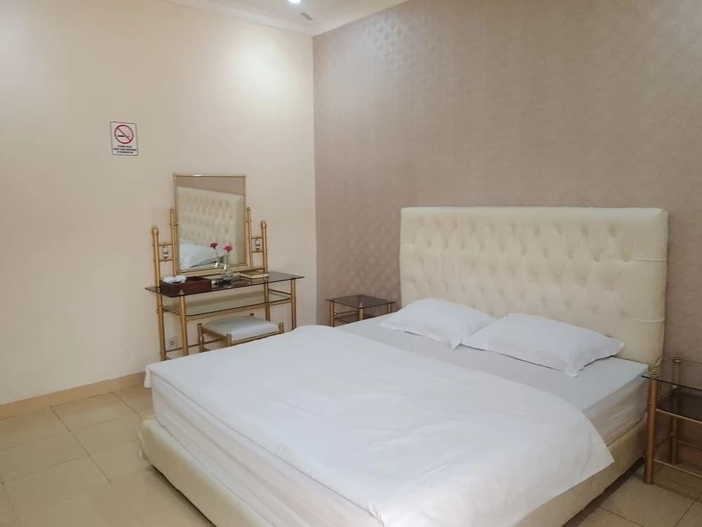 Zen Boutique Syariah Hotel - photo 4