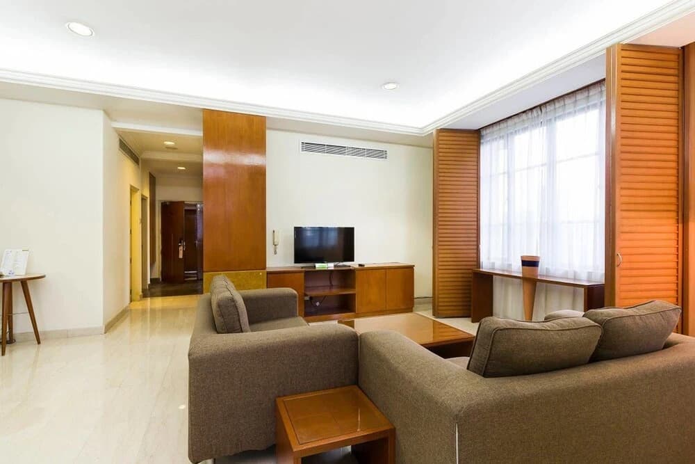 Classic Executive 2 And 1Br Apartment - main photo
