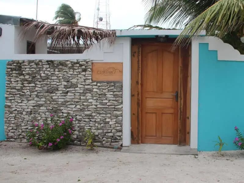 Cokes Beach House - photo 4