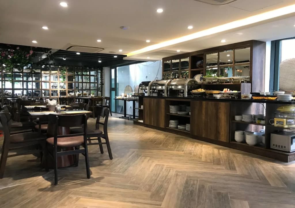The Herriott Hotel & Suite Danang - photo 20