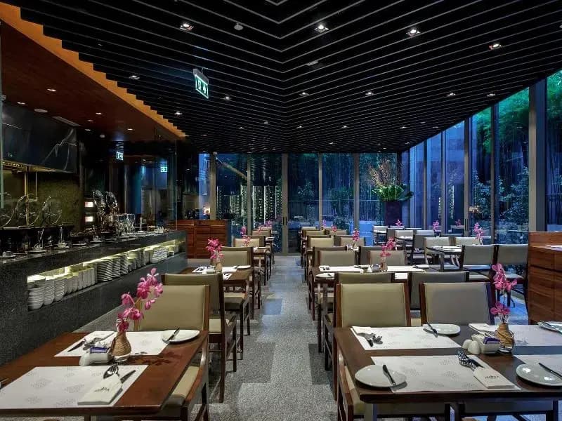 Tower Inn Bangkok - photo 3