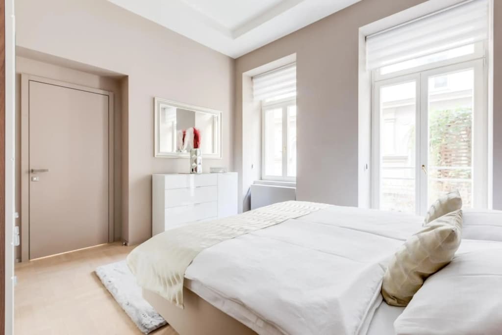 Royal Residence Apartment in the Heart of Prague - photo 47