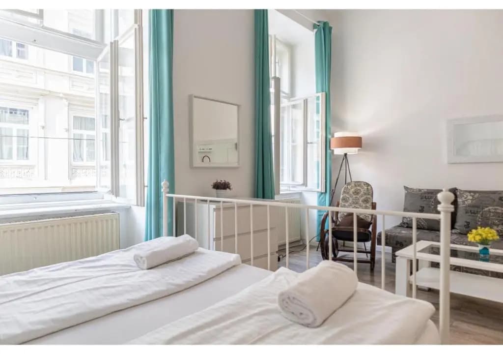 Elegant 1BR Apt. - Great for Long Stays - photo 3