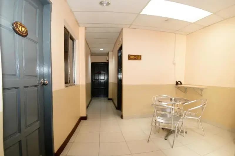 Poly Star Hotel - photo 4
