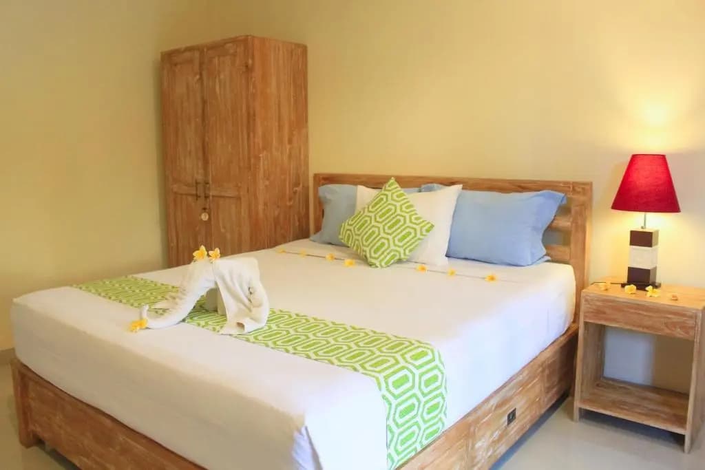 CR Tris Rooms Seminyak - photo 2