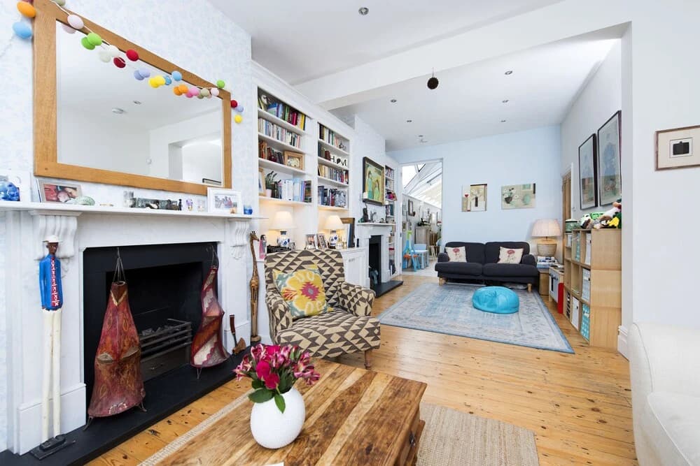 Gorgeous Modern 5BR Family Home - photo 4